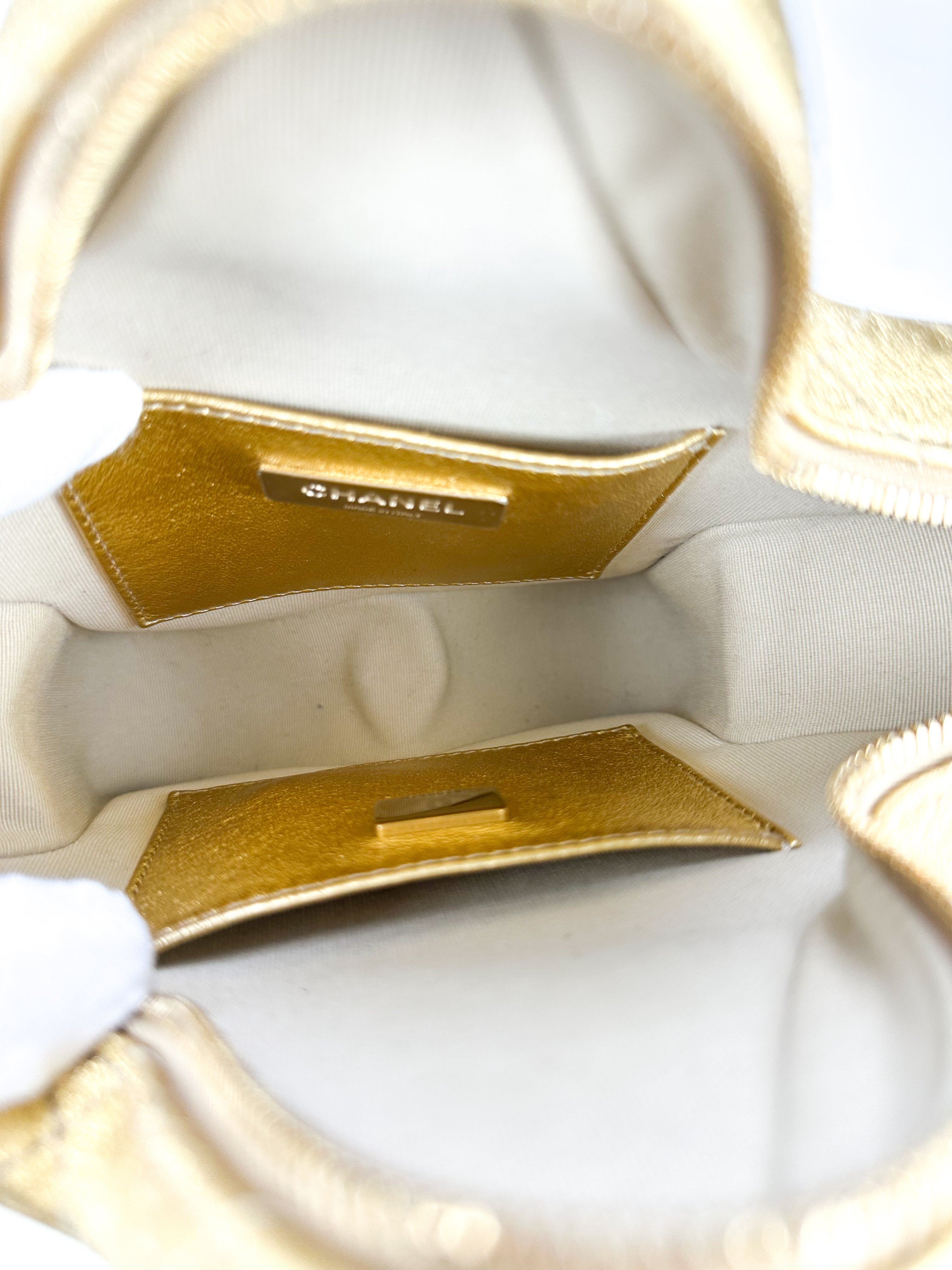 Chanel Gold Metallic Quilted Lambskin Walk Of Fame Star Bag Full Set