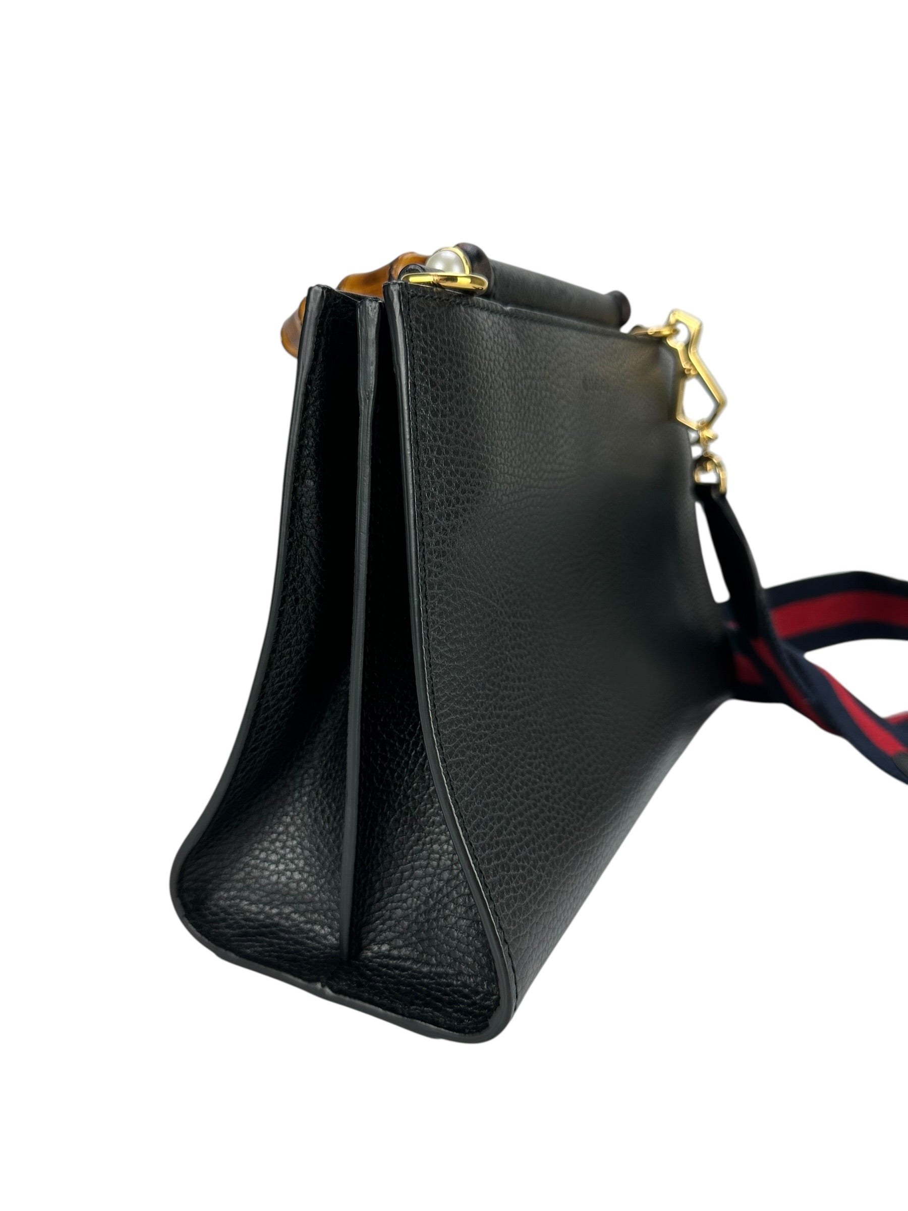 Gucci Black Pebbled Leather Nymphea Top Handle Bag