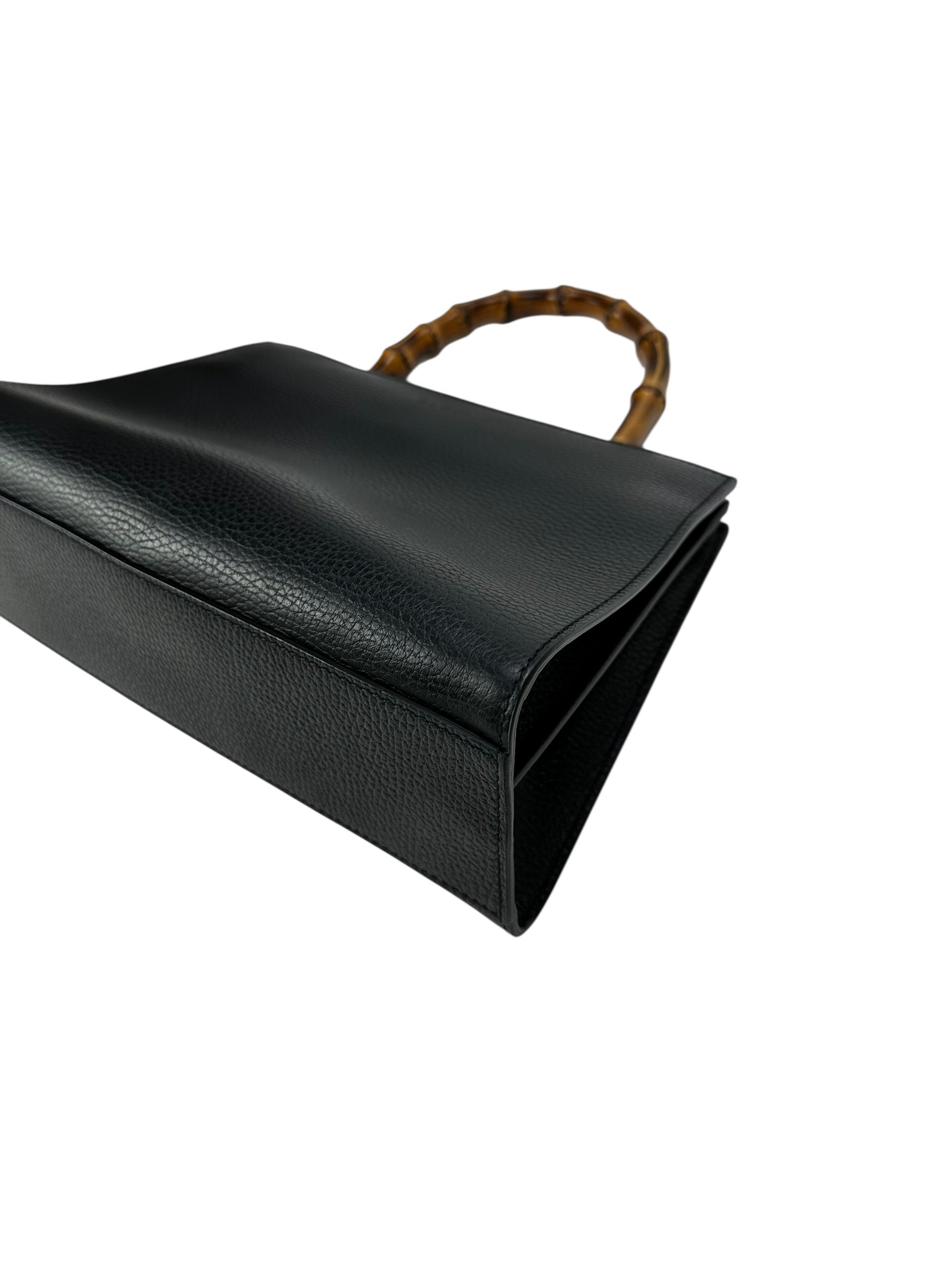 Gucci Black Pebbled Leather Nymphea Top Handle Bag